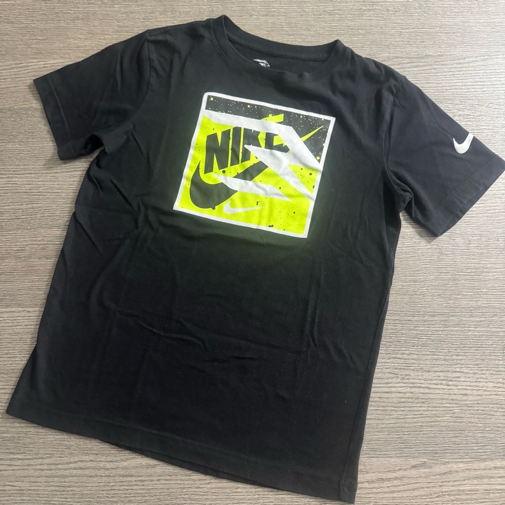 Nike Youth 3BRAND T-Shirt Russell Wilson Sz XL (13-15) Black Tee